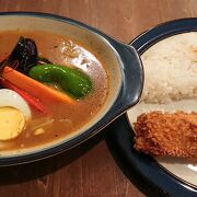 スープカレー、エビフライ