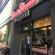 スタンズドーナッツ & コーヒー (ミレニアム パーク店)