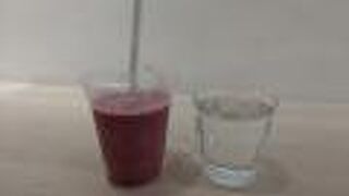 フレッシュジュースでくつろげます