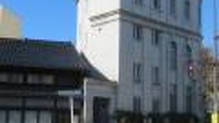 古い建物が結構あります