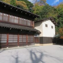 昭和初期の重厚な邸宅です