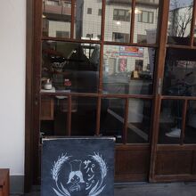 松本城の近くにある小さなパン屋さん