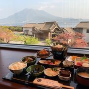 桜島の絶景を眺めながら食べる鹿児島郷土料理