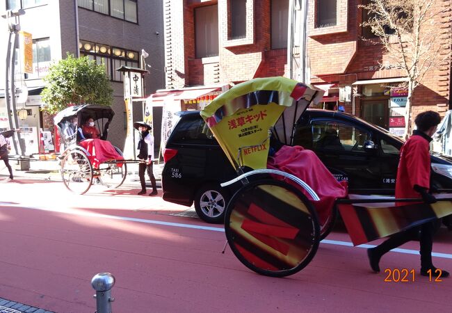 女性の車夫の方も見かけました。時代は変わりつつあります。