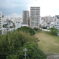 直ぐ横が旧崇元寺跡です