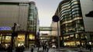 地方の立派なデパート