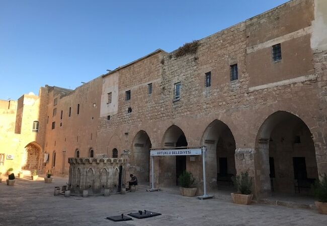 シンプルな作りのモスク