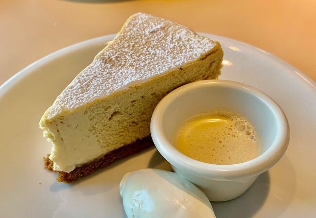 GARDEN HOUSE Shinjuku (ニューマン) やっぱりチーズケーキ