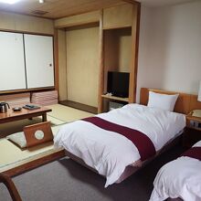 和洋室(バス・トイレ付）