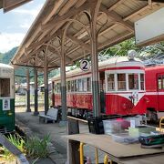 昔の列車がキレイな状態で保存されていて、見学出来ます。