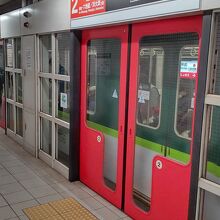 ホームドアが完全シールド版！？