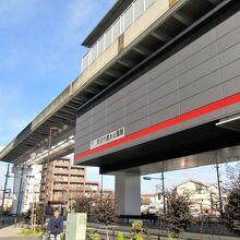 見沼代親水公園駅の先が空中で切れています