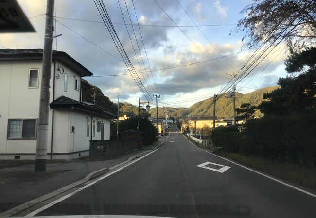 長野県上田市&#12316;　群馬県嬬恋村を結んでいるイメージです。