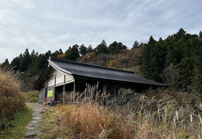 鎌倉古道沿いの歴史ある石仏群