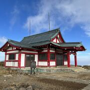 箱根神社の奥宮として建てられた