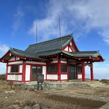 駒ケ岳山頂の社殿