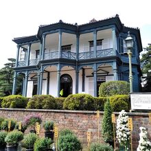 日本庭園を見に来たつもりが美しい洋館まで見学でき嬉しい予想外