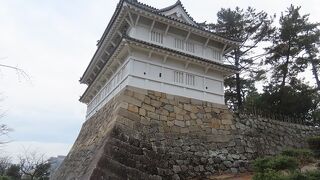 【伏見櫓】国内に現存する数少ない三重櫓で京都の伏見から移築