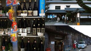 伊根湾に面した側が工場で、道路を挟んだ向かいが販売所：向井酒造 