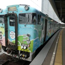 先頭車両は｢北海道の恵み・道南 海の恵み号｣