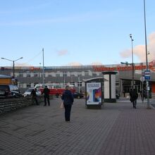 バスターミナルも新市街にあります。