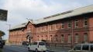 ミニ鉄道も走っています。