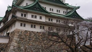 金色にかがやいてました。