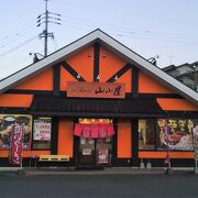 昔懐かしいトンコツラーメン、定食類もリーズナブル