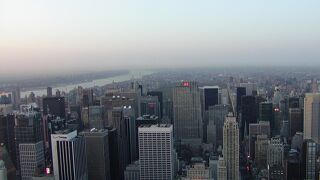 この橋を渡ると