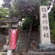 神社自体は階段を上った高い場所にあって面白い