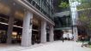 注目の飲食店・専門店があって散策にも超おすすめ