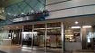 レトロな感じを保っていて人も少なく独特な雰囲気