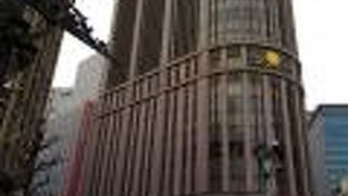 豪華な内装・豊富な高級品の品揃え・超ハイレベルのイベント