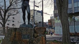 大通公園　湖風の像