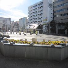 ２．花時計側から公園全景