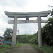 第一鳥居からは２ｋｍ近く進みます。