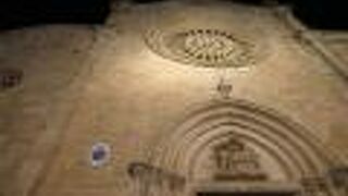 オストゥーニ大聖堂