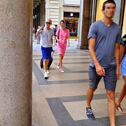 トリノの散策やショッピングで、もう一つの楽しみは通りを歩いている地元の人たちのファッションチェック。