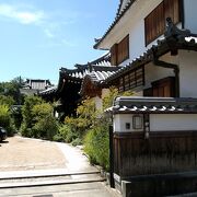 興正寺別院と並ぶ寺院