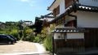 興正寺別院と並ぶ寺院