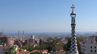 バルセロナの街の眺望が素晴らしい世界遺産のグエル公園！