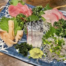 刺身盛り合わせ