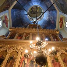 玉ねぎ屋根の内部