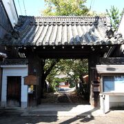 今井町の静かな寺院
