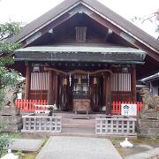 小さな神社