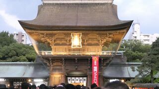 筥崎宮といえば日本三大楼門のひとつの立派な楼門～