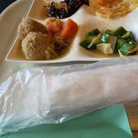 朝はバイキング