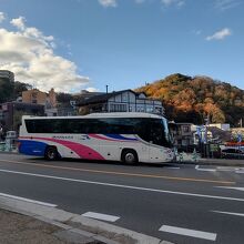 太閤橋バス停に到着したJR高速バス