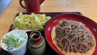 田舎蕎麦とふきのとうの天ぷら