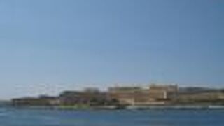 ヴァレッタの街の対岸にある要塞